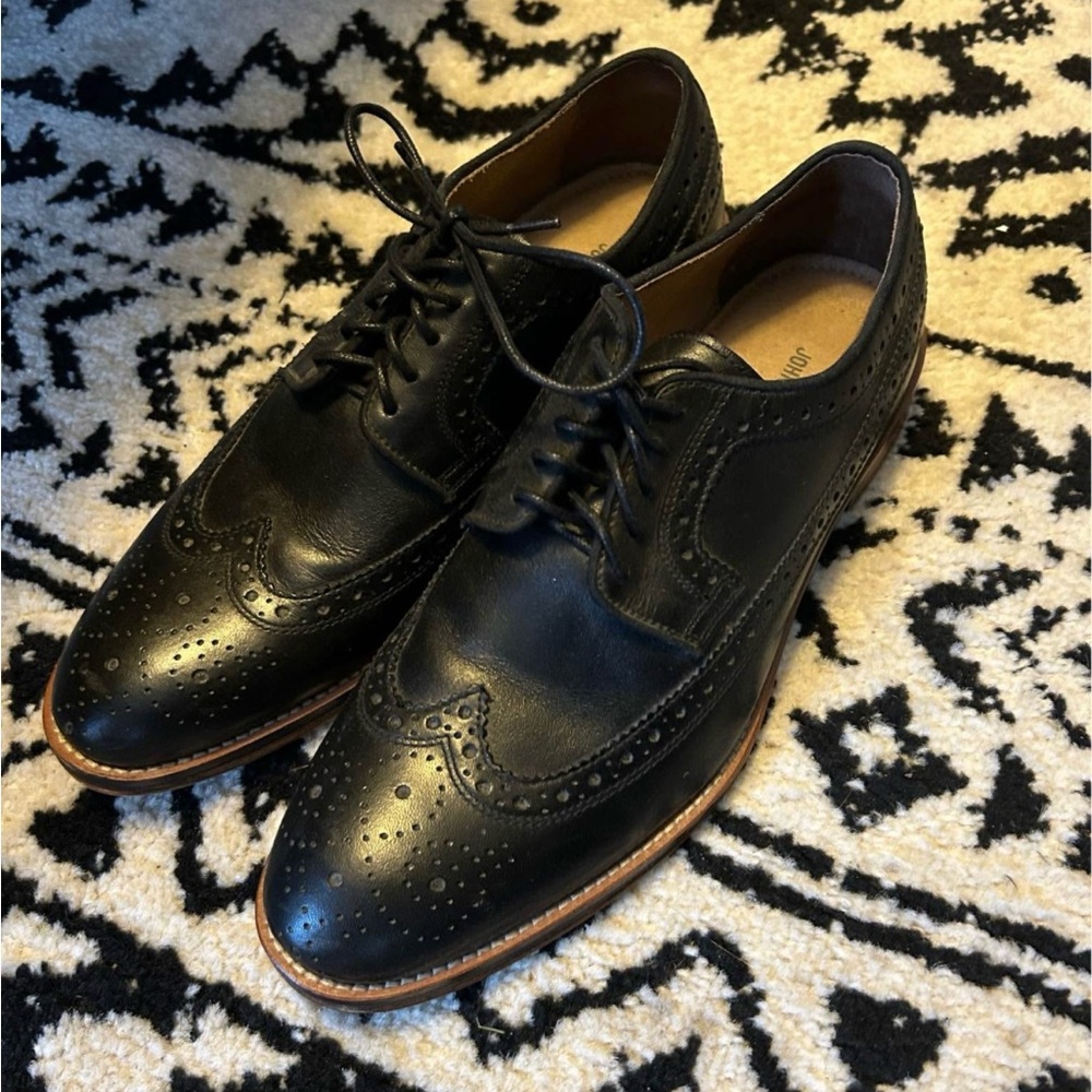 Johnston & Murphy Classic Black Leather Oxfords